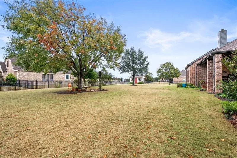 4 Bedrooms Single Family Detached