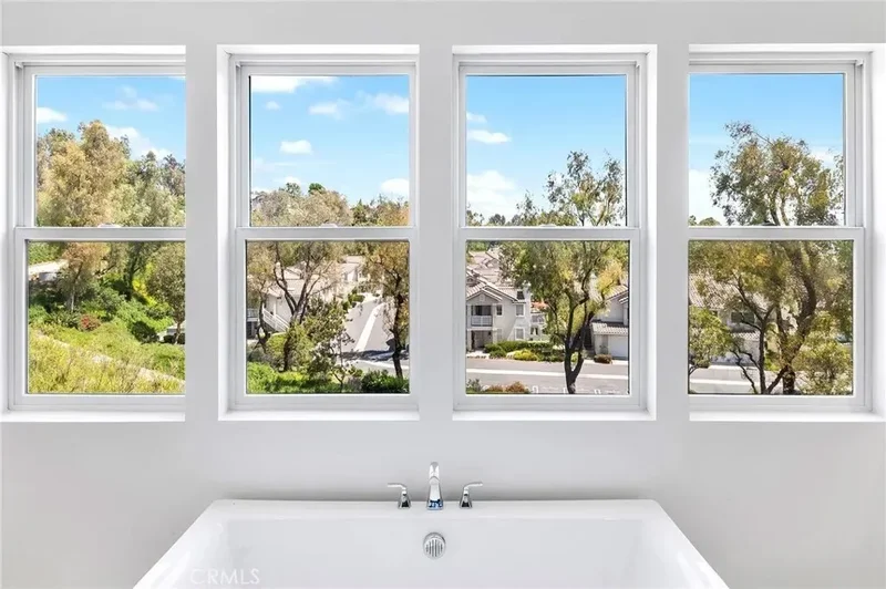 27 Alessio, Lake Forest, California, United States. - Photo 38