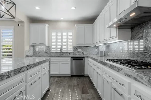 7557 Summer Day, Corona, CA 92883, Corona, California, United States. - Photo 23