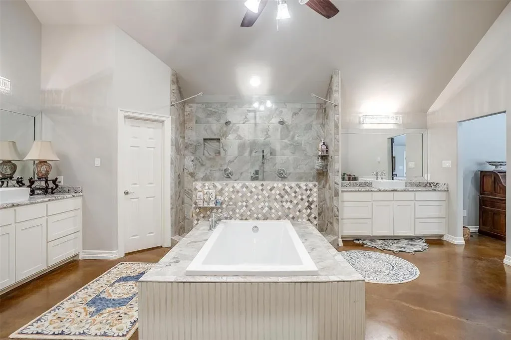 819 Old Annetta Road, Aledo, Texas, United States. - Photo 18