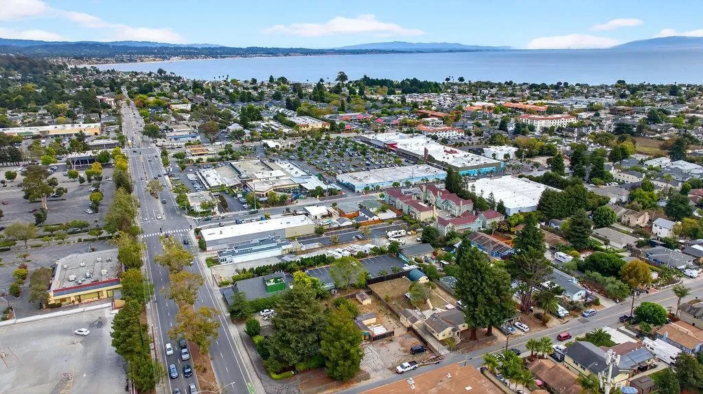 1610 Bulb Avenue, Santa Cruz, California, United States. - Photo 11