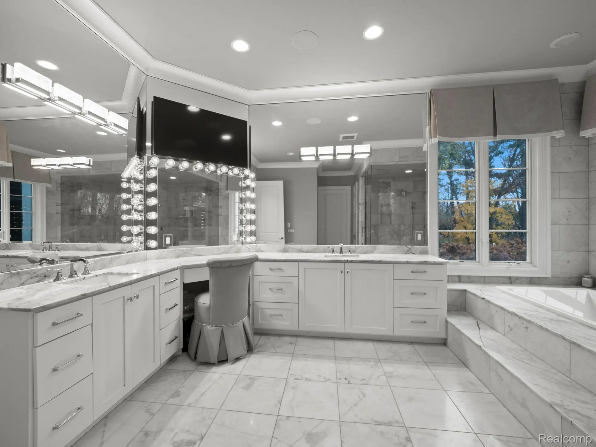 32890 Whatley Road, Franklin Village, MI 48025, Beverly Hills, Michigan, United States. - Photo 10