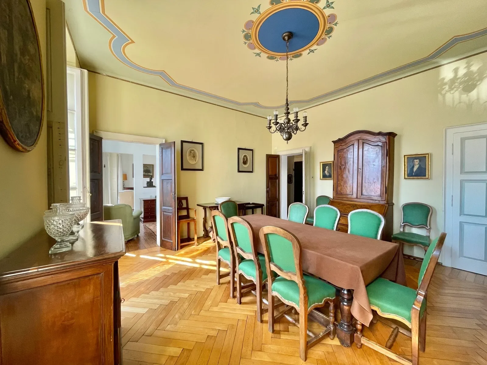 Gallery photo 8