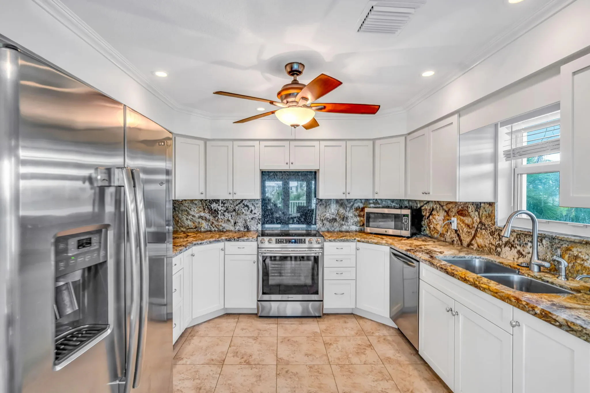 581 10Th Street, KEY COLONY, FL 33051, Key Colony Beach, Florida, United States. - Photo 42