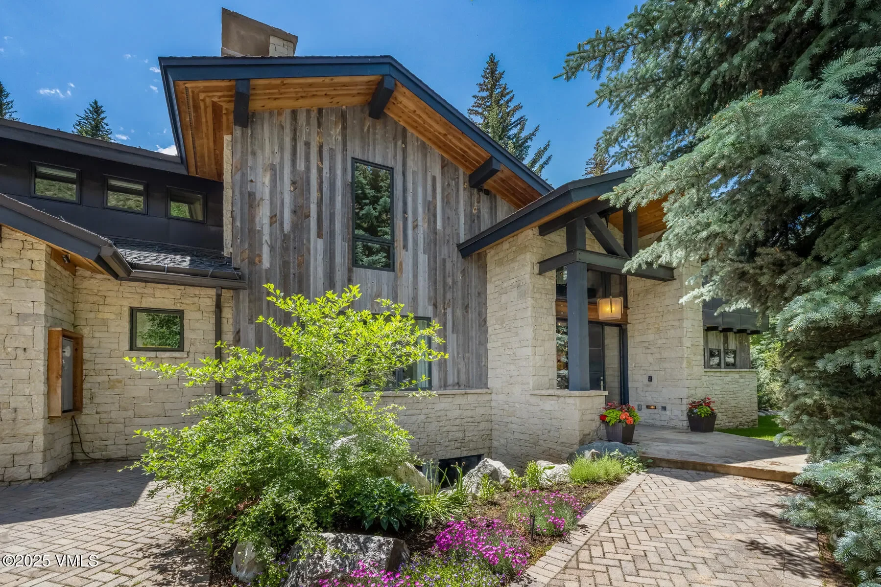 2764 S Frontage Road, Vail, Colorado, United States. - Photo 50