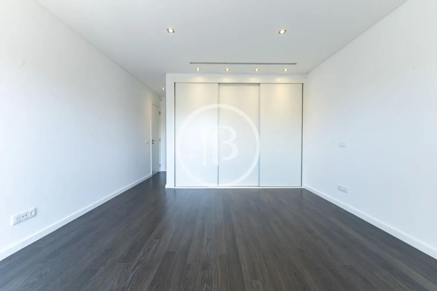 Gallery photo 3