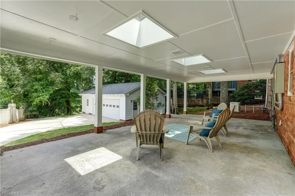 Gallery photo 5
