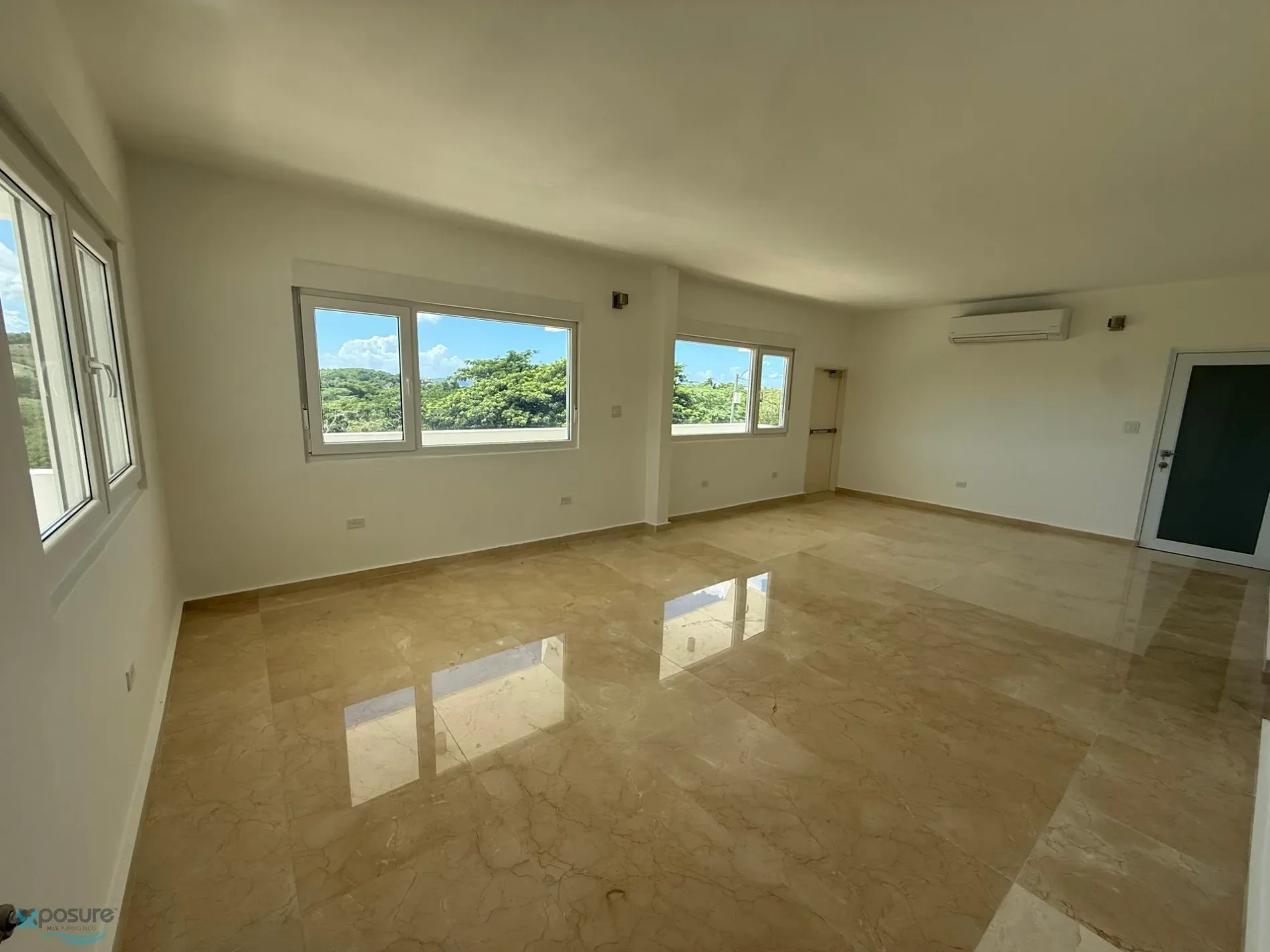 Gallery photo 10