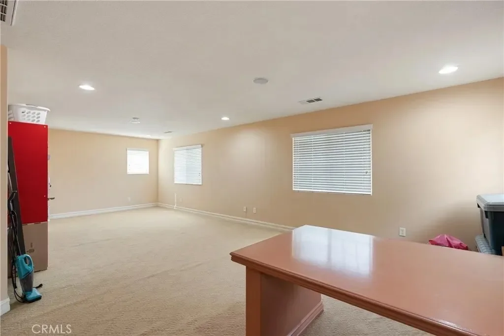 6800 Knightsbridge Court, Jurupa Valley, California, United States. - Photo 19