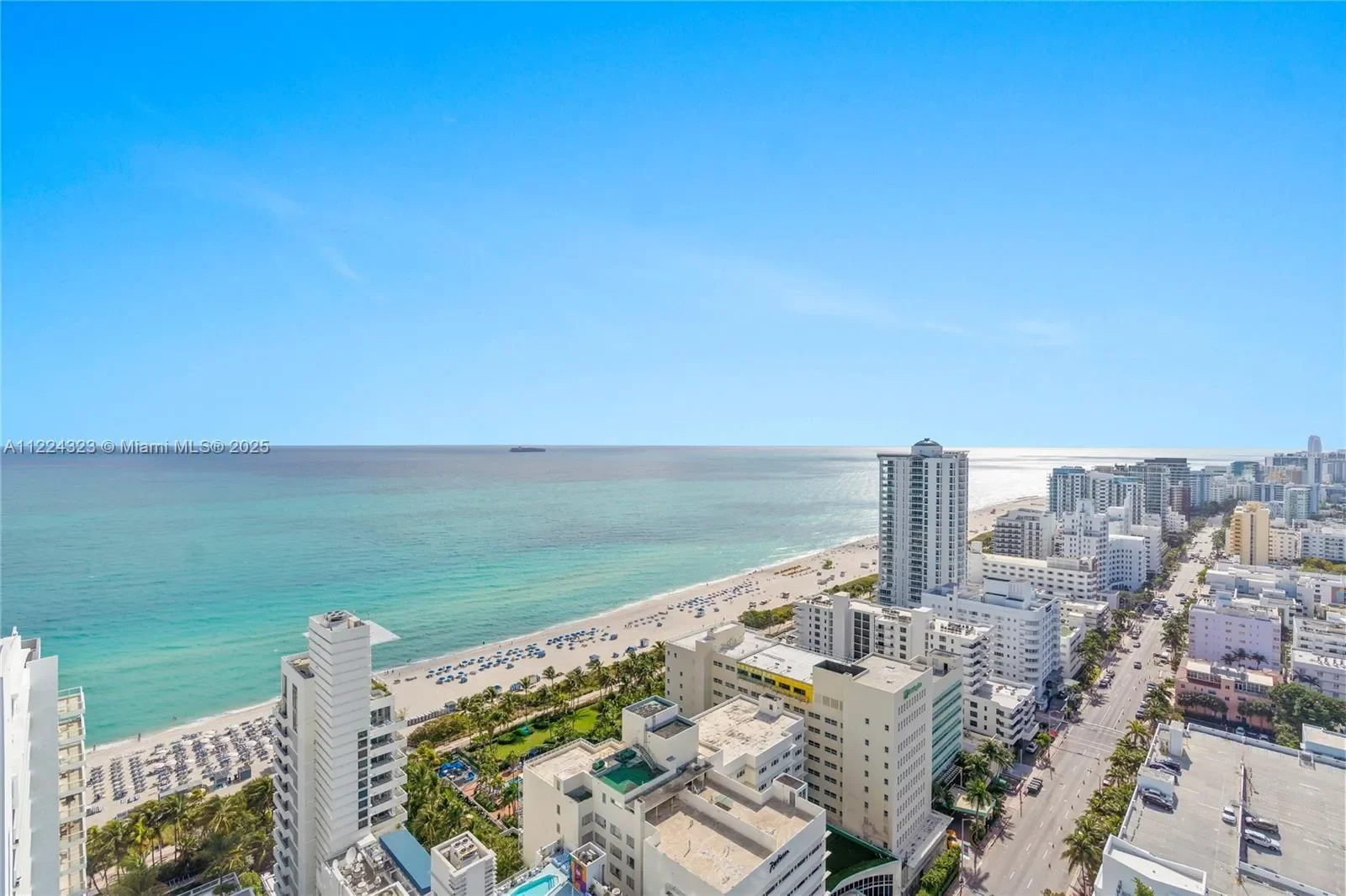 4401 COLLINS AV 2906/2908, Miami Beach, Florida, United States. - Photo 5