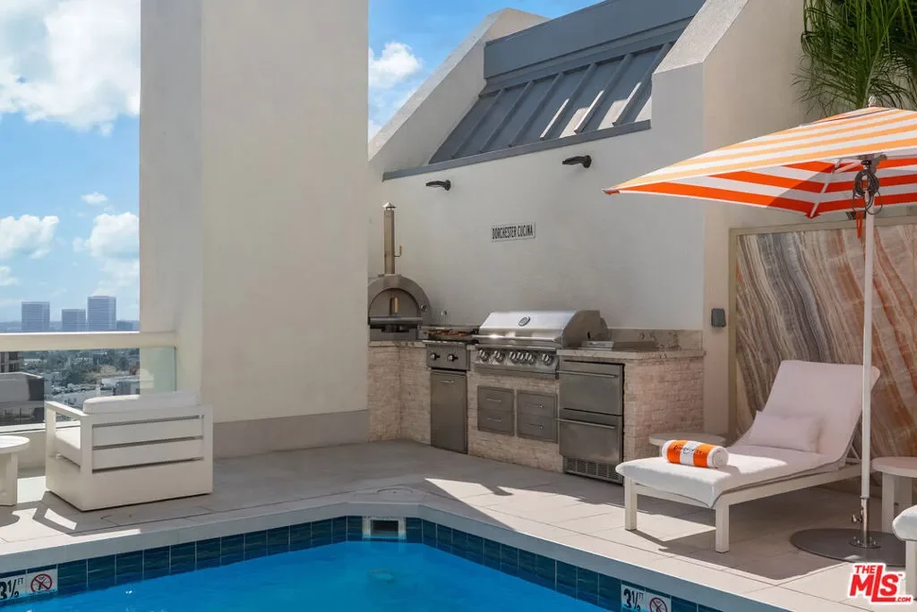 10520 Wilshire Boulevard 407, Los Angeles, California, United States. - Photo 23