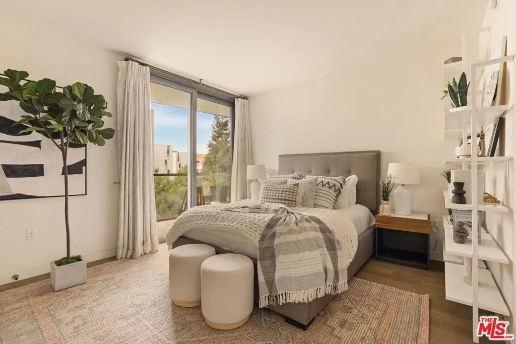 1755 Ocean Avenue 412, Santa Monica, California, United States. - Photo 14