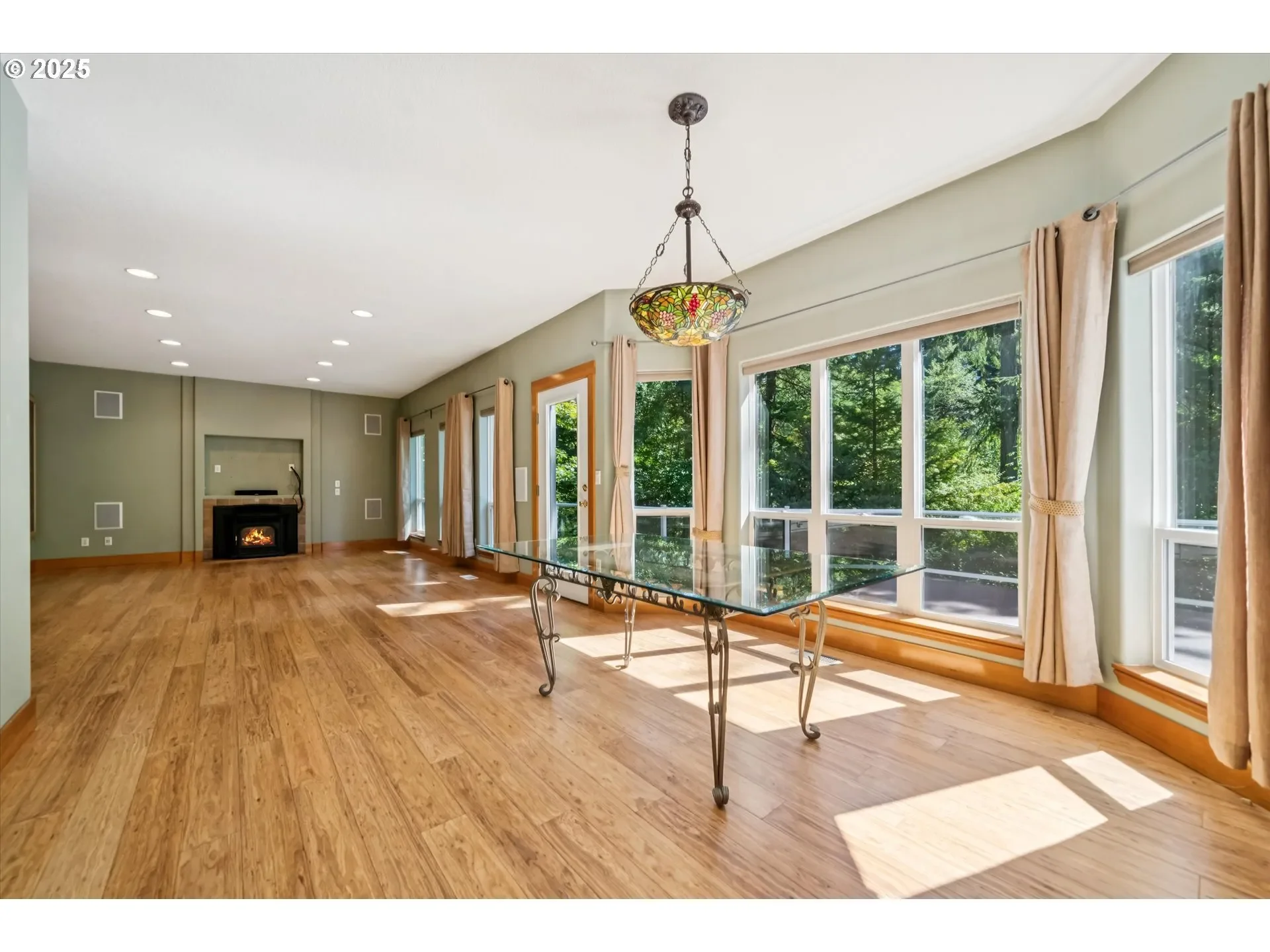 Gallery photo 4