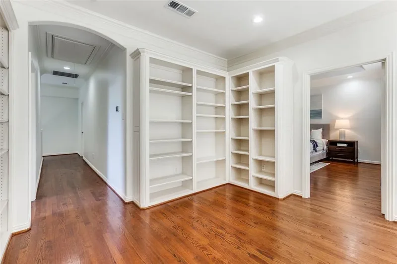 6159 Velasco Avenue, Dallas, Texas, United States. - Photo 13
