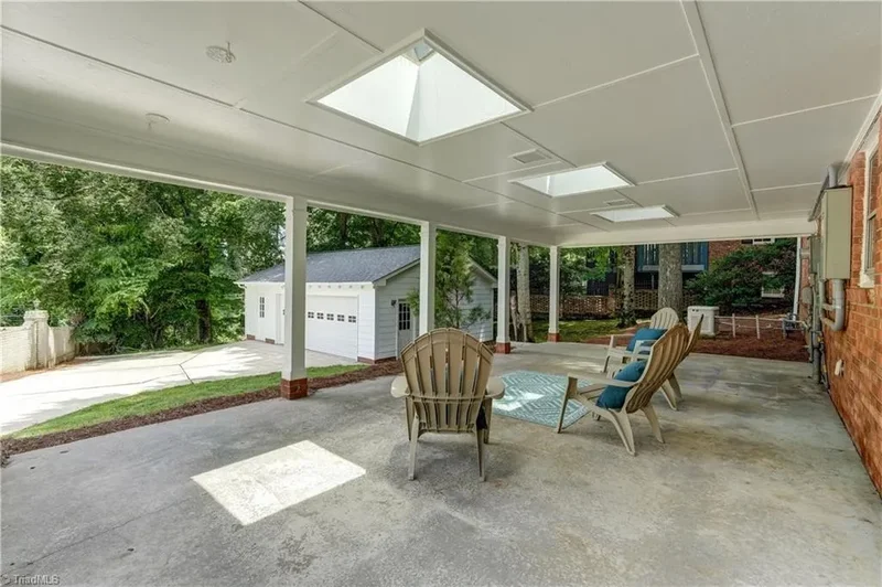 42 Kemp Road E, Greensboro, North Carolina, United States. - Photo 5