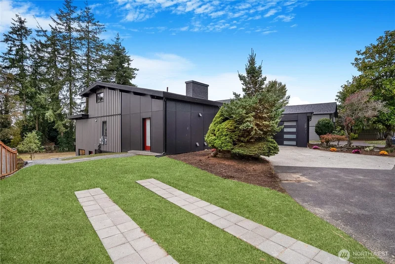 11647 Beacon Avenue S, Seattle, WA 98178, Tukwila, Washington, United States. - Photo 3