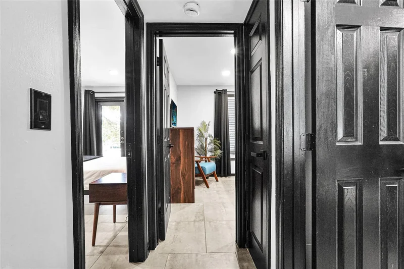 621 NE 28th St, Oakland Park, Florida, United States. - Photo 90