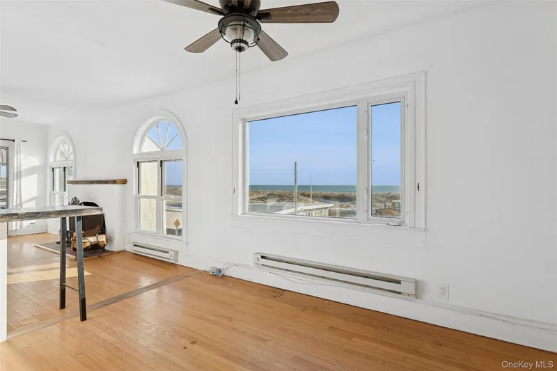 23 Troy Avenue, Long Beach, New York, United States. - Photo 20