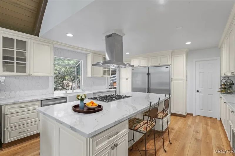 260 El Dorado Drive, Lake Arrowhead, CA 92352, Lake Arrowhead, California, United States. - Photo 5
