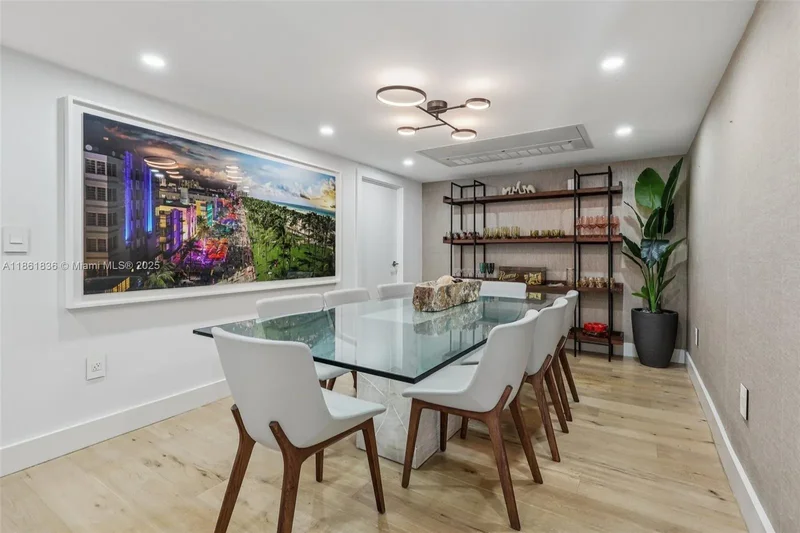 102 24th St 1440, Miami Beach, Florida, United States. - Photo 13