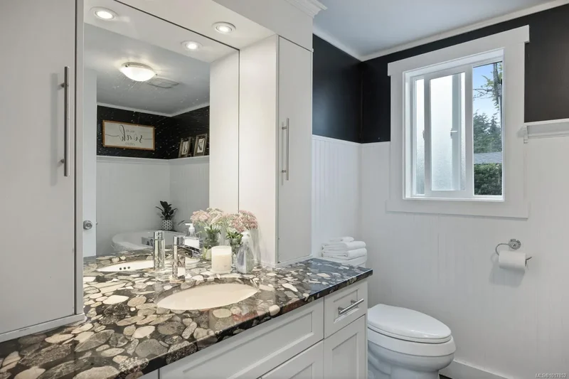 1314 Docliddle Rd, Comox, British Columbia, Canada. - Photo 3