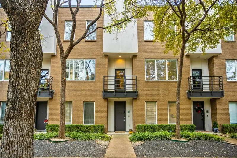 4330 Mckinney Avenue, Dallas, Tx, 75205