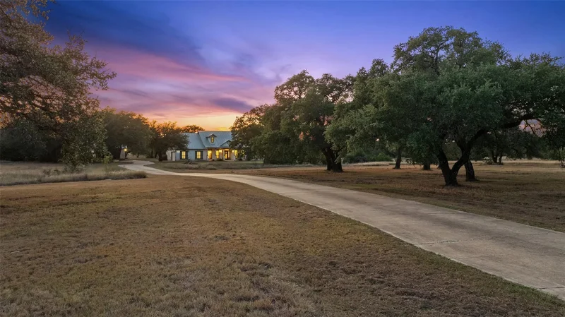 501 East TRL, Spicewood, Texas, United States. - Photo 40