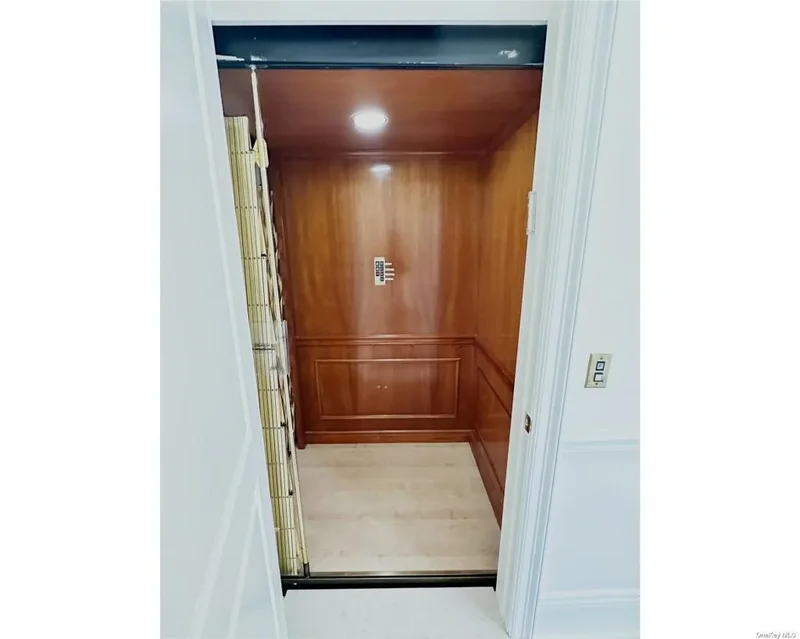 36 Westland Drive, Glen Cove, NY, Glen Cove, New York, United States. - Photo 4