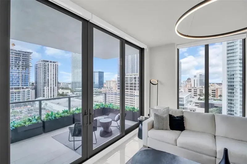 301 1ST Street S, #1205, St Petersburg, FL, 33701, USA, St. Petersburg, Florida, United States. - Photo 33