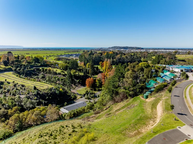 86 Oak Road Poraiti, Napier, HKB 4112, Napier, Hawke's Bay, New Zealand. - Photo 6