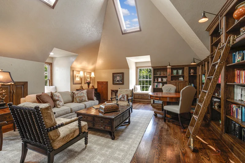 1371 Lakewood Drive , Lake Forest, IL 60045, Lake Bluff, Illinois, United States. - Photo 48
