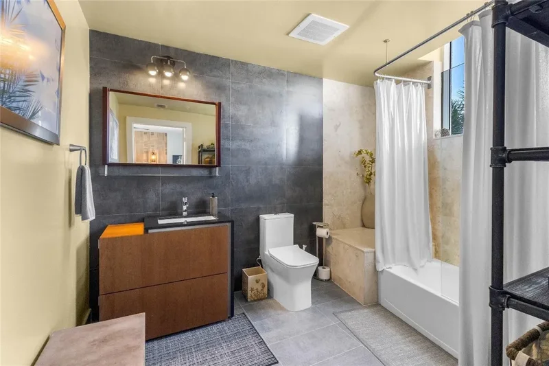 704 N Ocean Boulevard 404, Hillsboro Beach, Florida, United States. - Photo 32