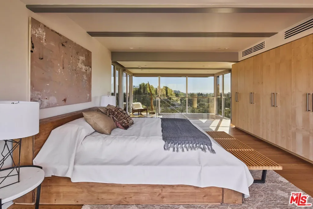 5924 Bonsall Drive, Malibu, California, United States. - Photo 15