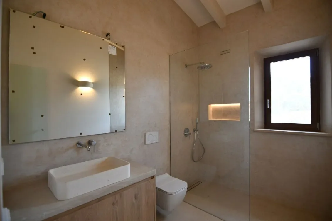 Gallery photo 9