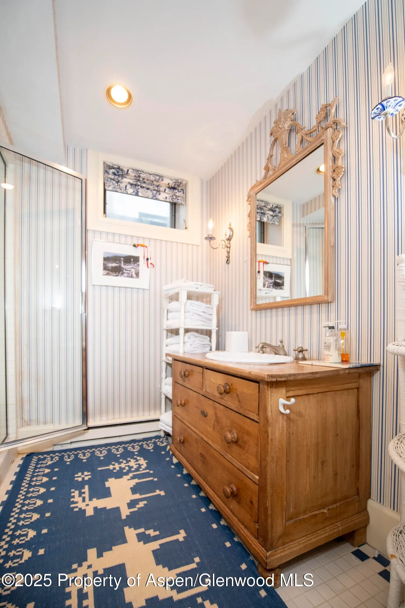 715 W Smuggler Street, Aspen, Colorado, United States. - Photo 23