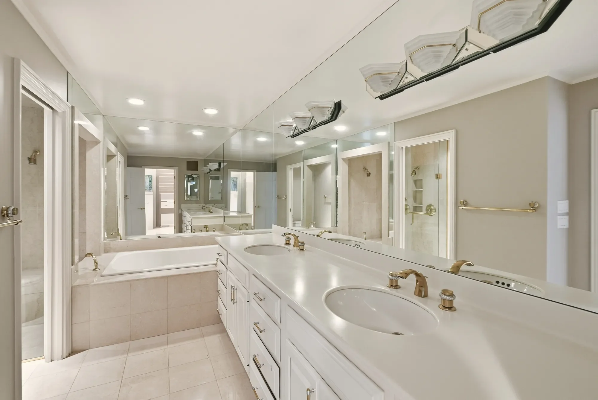 Gallery photo 11