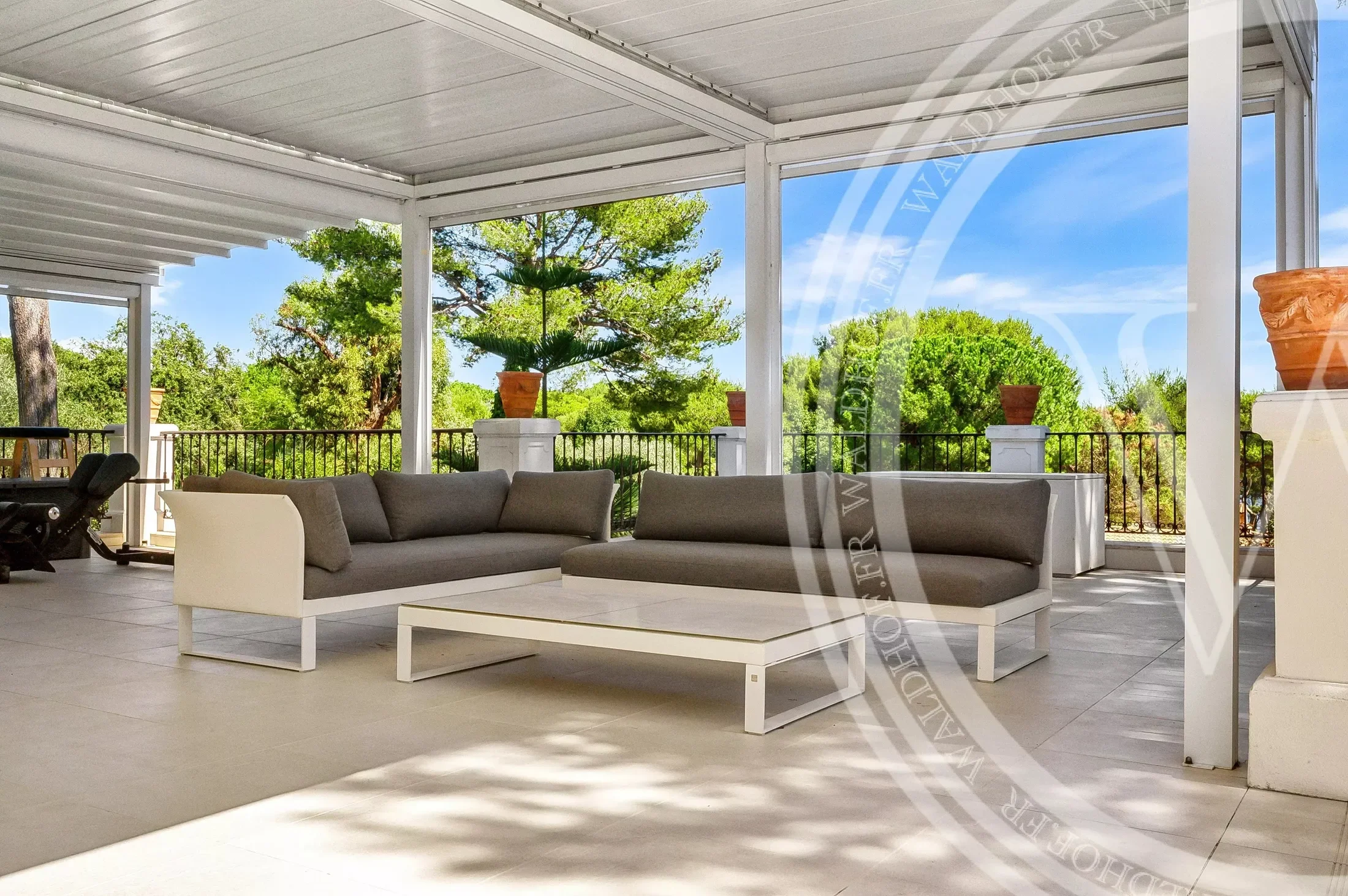 Elegant Renovated Villa with Beautiful View in Saint-Jean-Cap-Ferrat