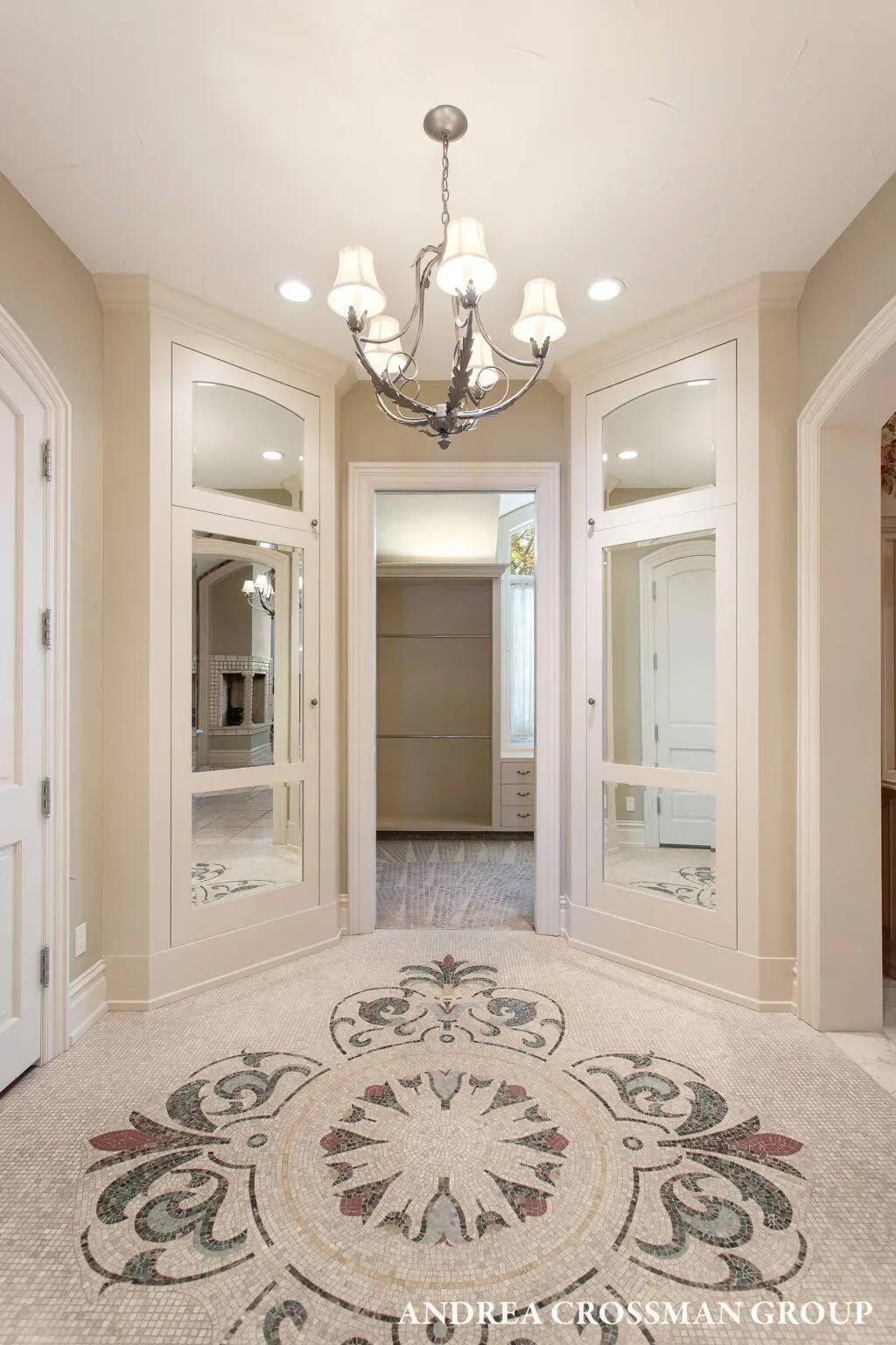 1933 South Shore Drive, Holland, MI 49423, Holland, Michigan, United States. - Photo 99