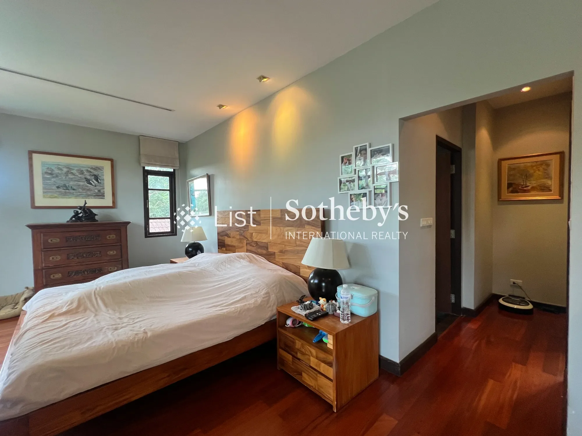 Gallery photo 7