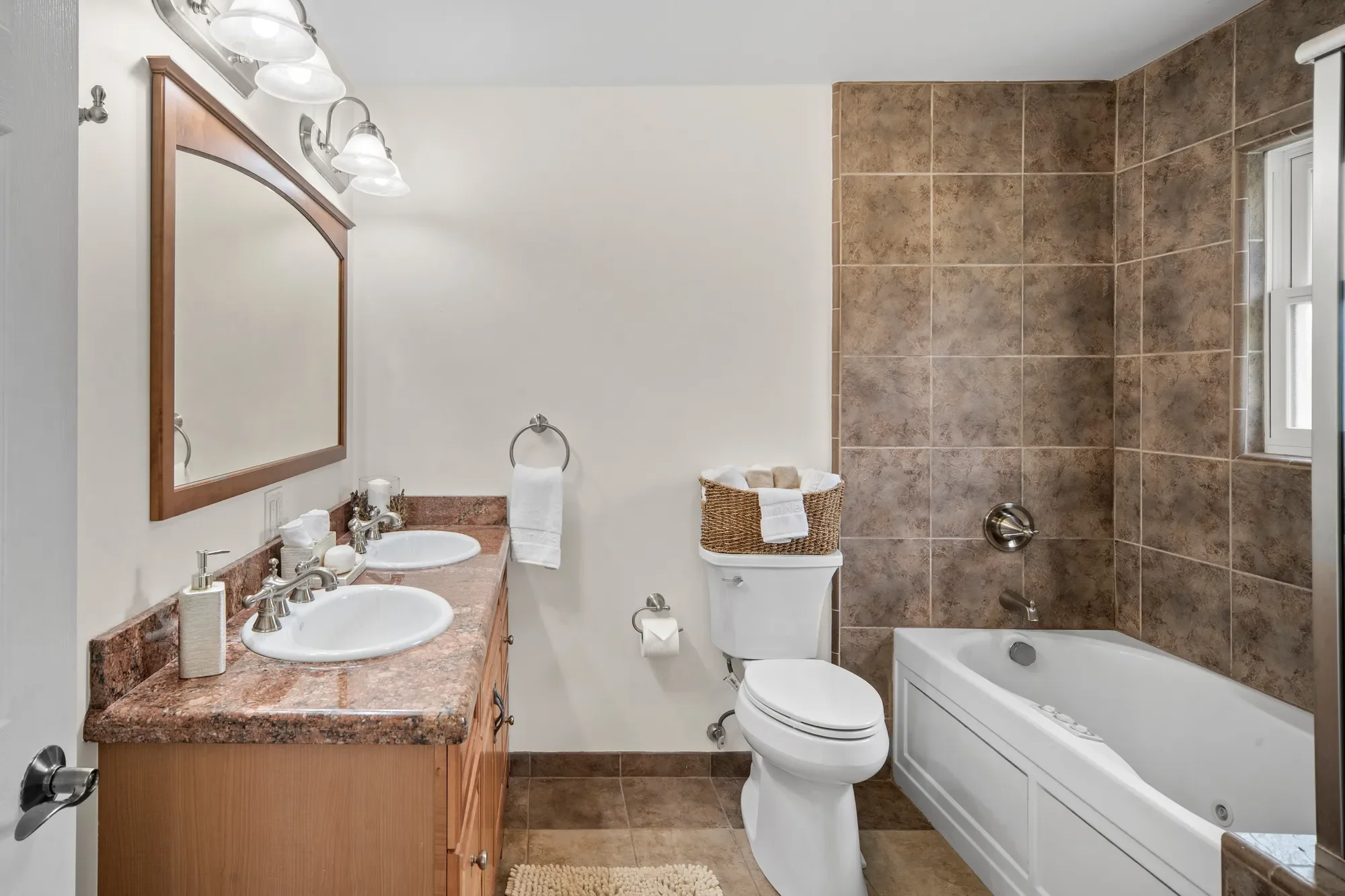 1109 Mcclellan Avenue, Monterey, CA 93940, Monterey, California, United States. - Photo 16