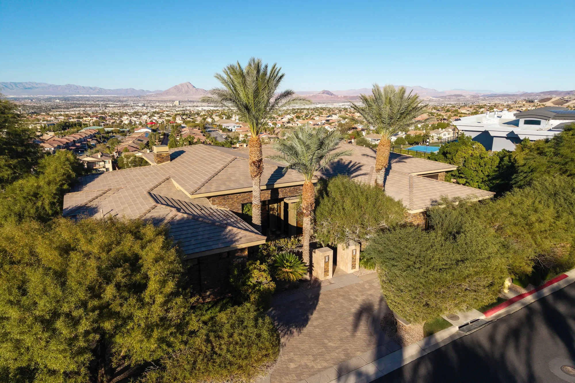 1492 MacDonald Ranch Drive, Henderson, NV 89012, Henderson, Nevada, United States. - Photo 5
