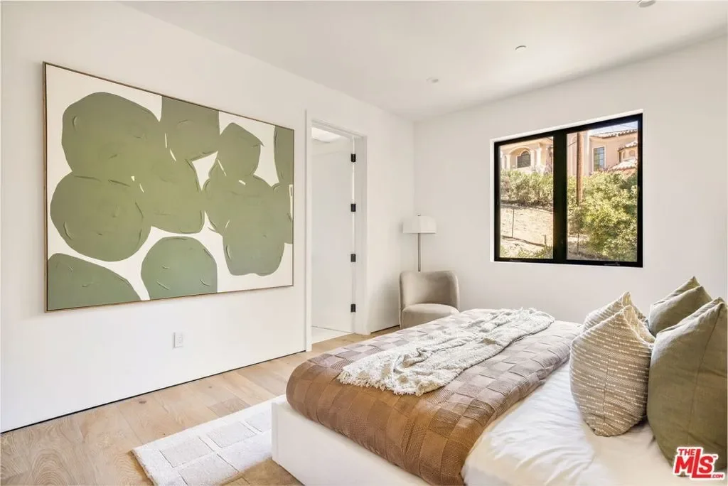 16815 Shileno Place, Los Angeles, California, United States. - Photo 20