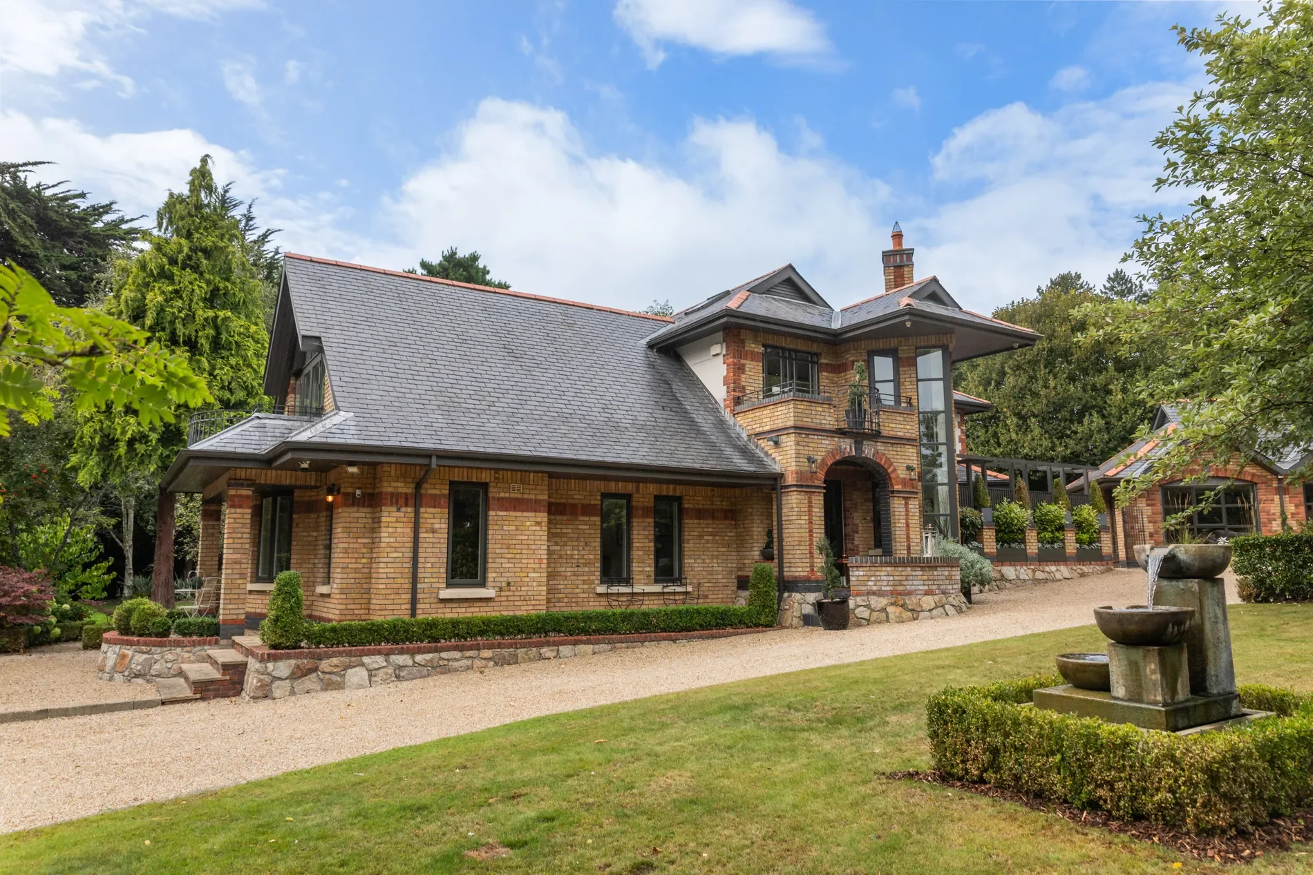 Exterior photo 11