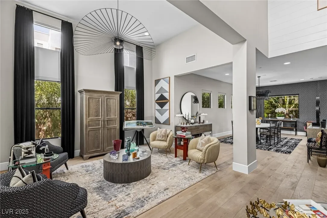 2650 Eldora Estates, Las Vegas, Nevada, United States. - Photo 2