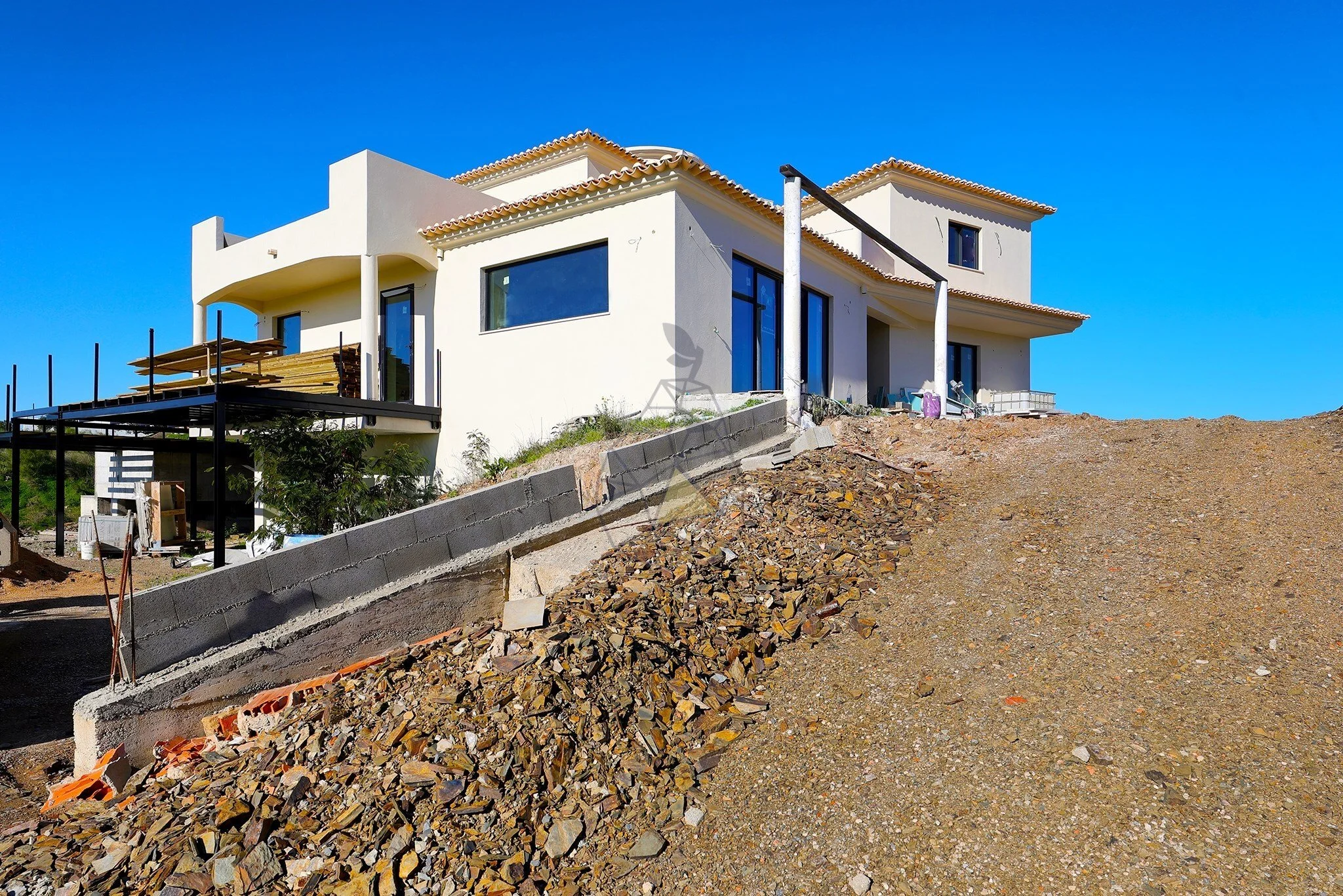Exterior photo 3