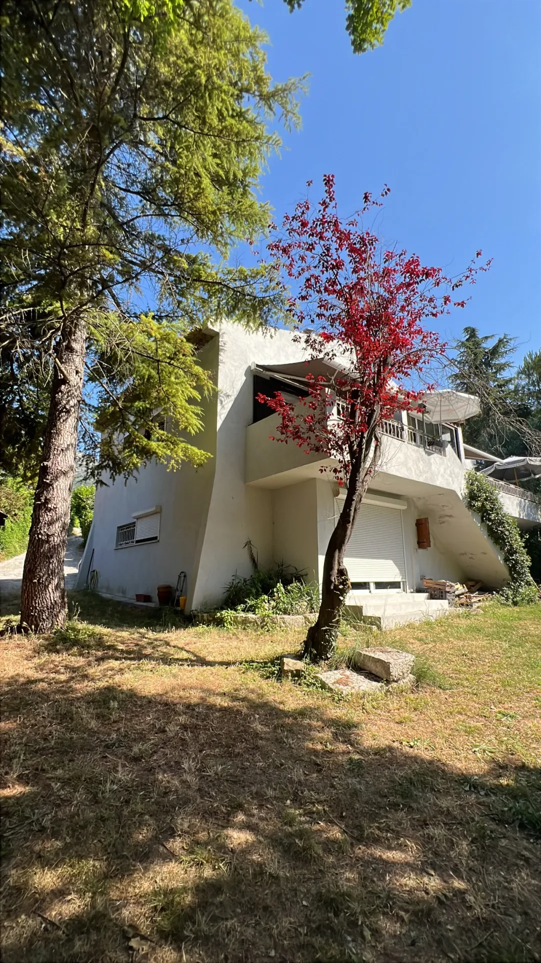 Exterior photo 7