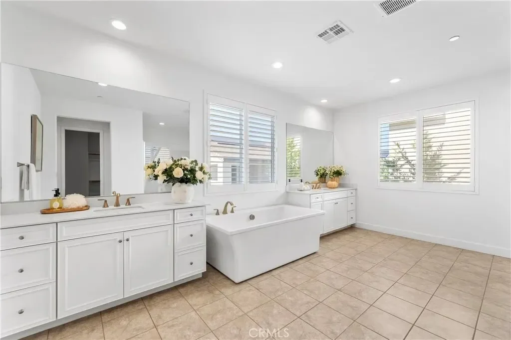 105 Shear, Irvine, California, United States. - Photo 14