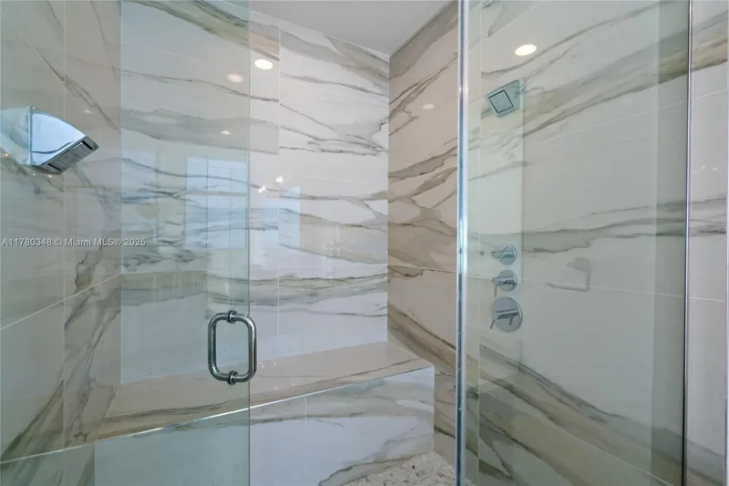 5875 Collins Ave 201, Miami Beach, Florida, United States. - Photo 35