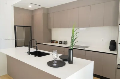Thumbnail 32