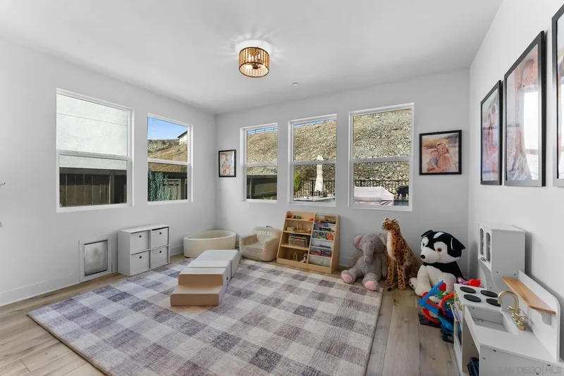 1567 Corte Botanicas, Chula Vista, California, United States. - Photo 14